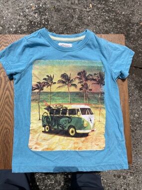 Milkshake Turquoise Surf Van Graphic Tee
